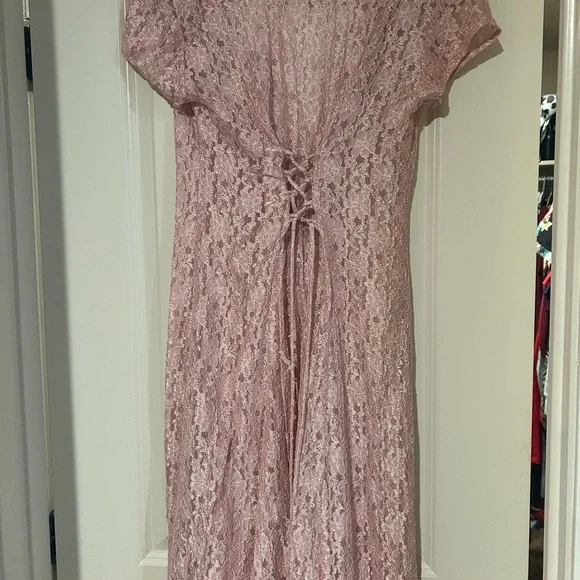 All that Jazz Blush Lace Midi Dress - Picture 4 of 6